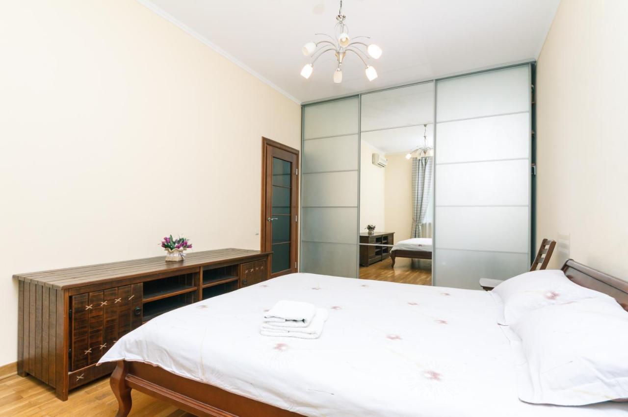 в тихом месте шумного мегаполиса Apartament Kijów